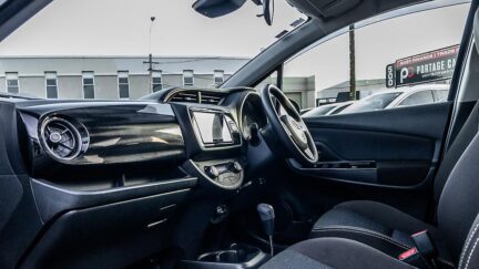 2018 Toyota Vitz Hybrid F Safety Edition image 324718