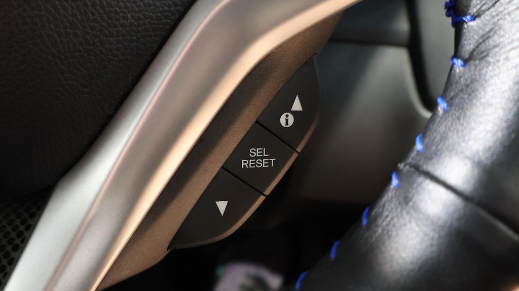 2013 Honda Fit Hybrid L-Package image 325412