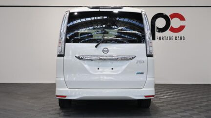 2014 Nissan Serena Highway Star S-Hybrid image 326474