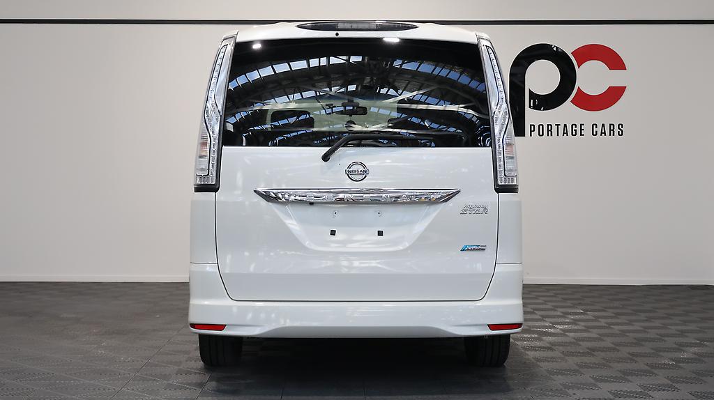 2014 Nissan Serena Highway Star S-Hybrid image 326474
