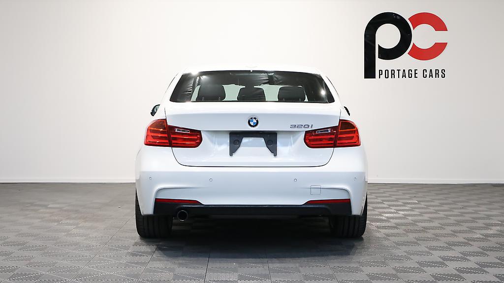 2012 Bmw 320i Motorsport image 325819