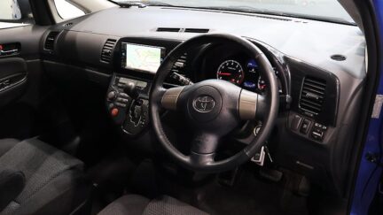 2005 Toyota Wish Reverse Camera image 326292