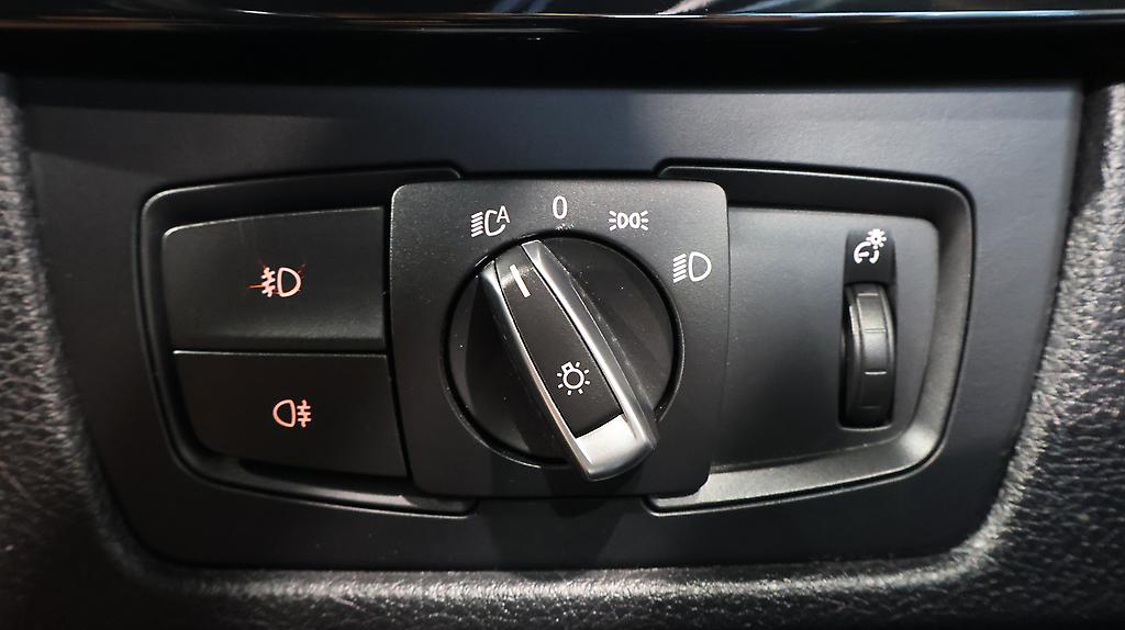 2012 Bmw 320i Motorsport image 325635