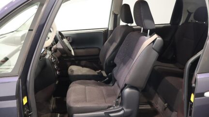 2012 Toyota Spade Alloy Wheels – Push Button Start image 326613