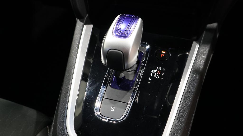 2016 Honda Shuttle Hybrid image 324537