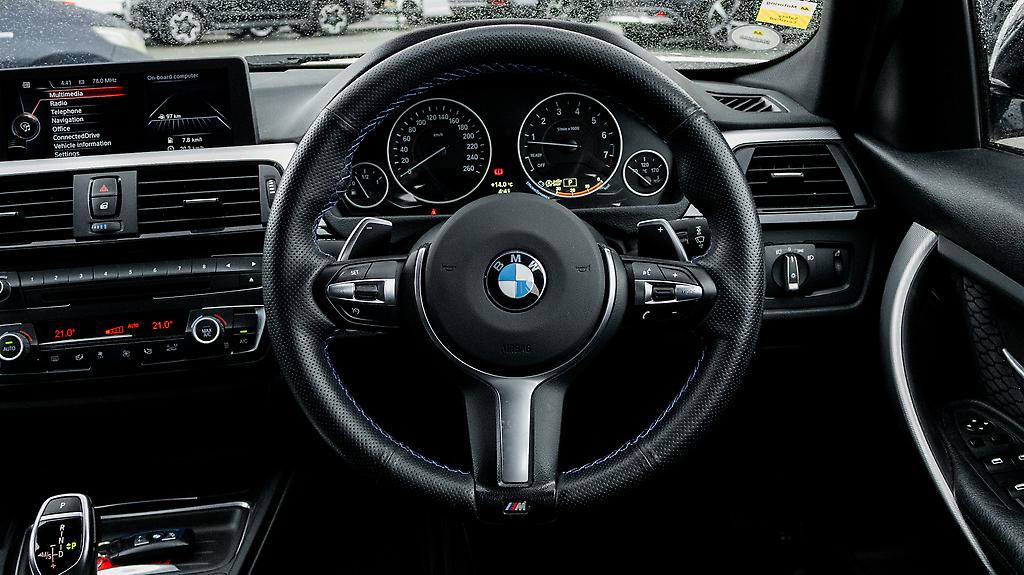 2014 Bmw 320i 320i M Sports , Parking sensors image 324929