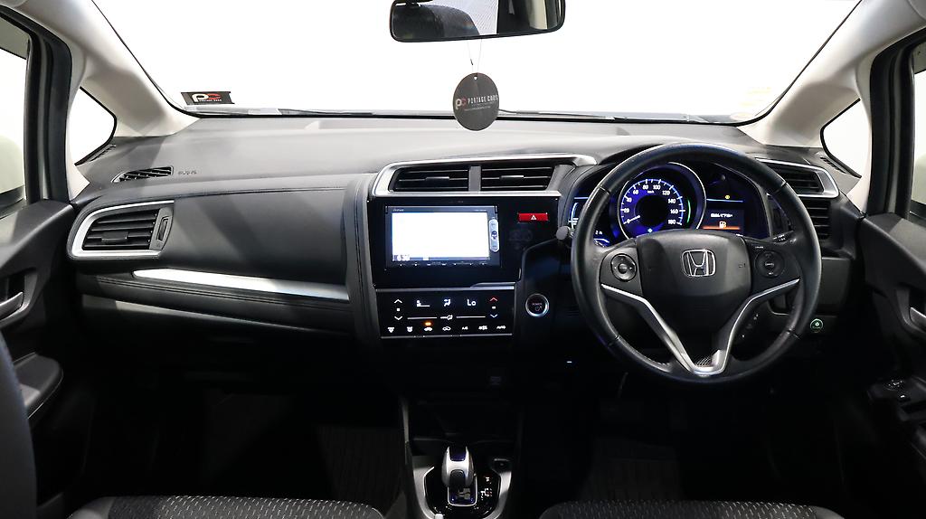 2013 Honda Fit Hybrid L Package image 321379