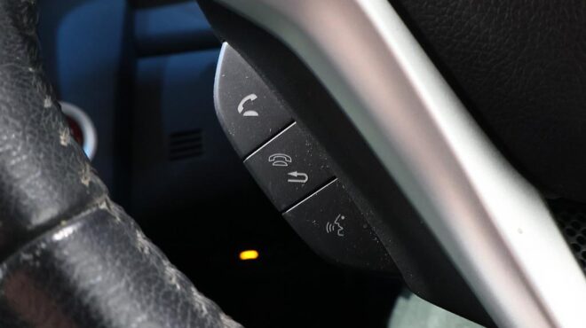 2013 Honda Fit Hybrid L Package image 321717