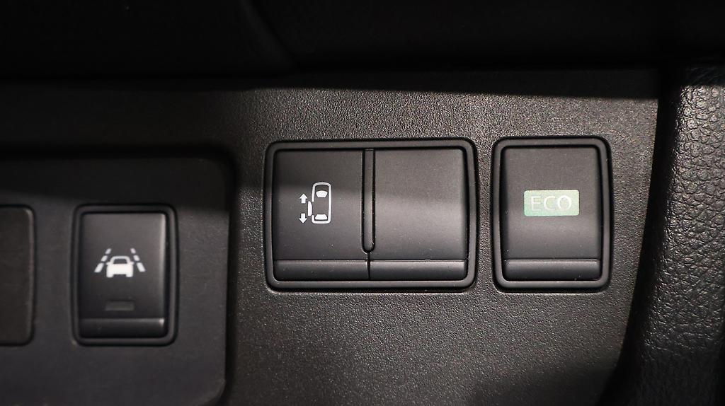 2014 Nissan Serena Highway Star S-Hybrid image 326488