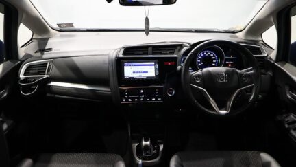 2015 Honda Fit Hybrid L-Package image 324010