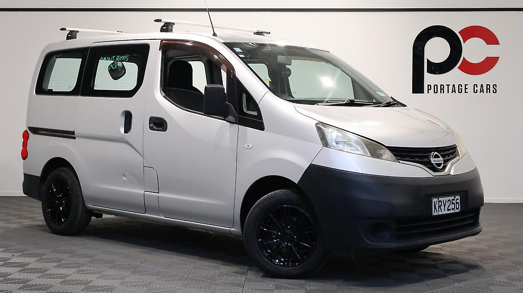 2010 Nissan Nv200 Alloy Wheels – Roof Racks image 325098