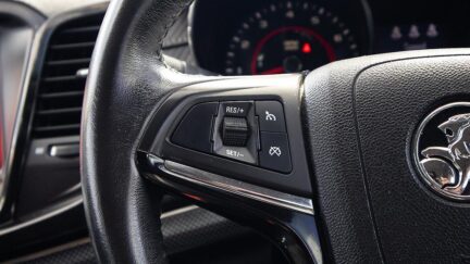 2013 Holden Commodore VF SV6 SDN AT NZ NEW Tints image 321173