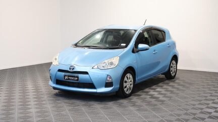 2012 Toyota Aqua G Model, Push Start, Reverse Camera, Low KMS image 322841