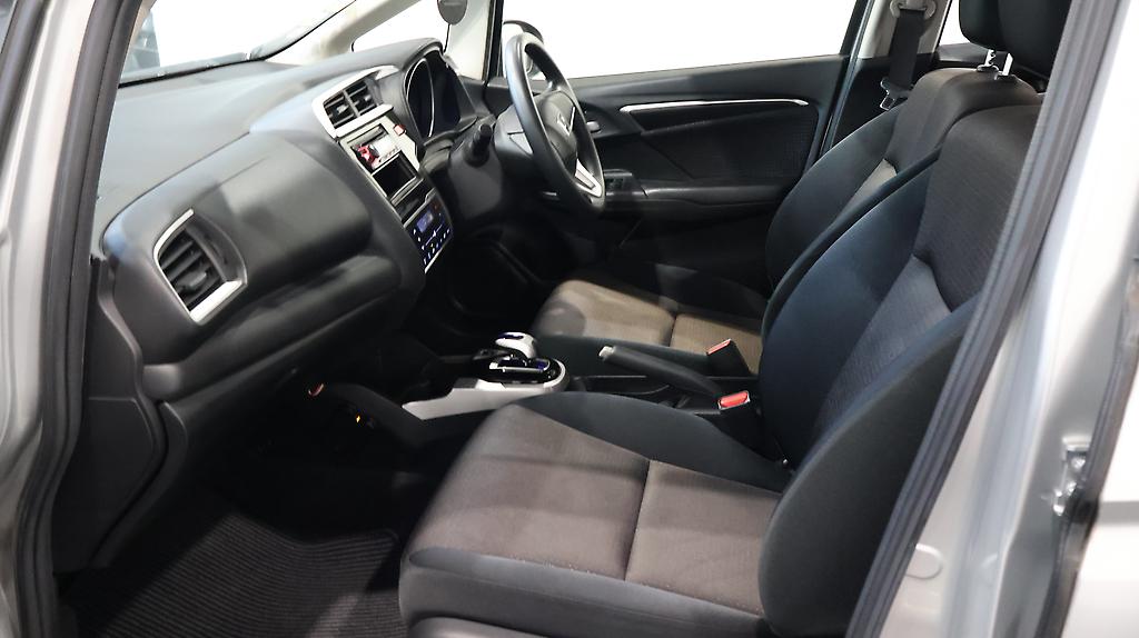 2014 Honda Fit Hybrid F-Package image 321934