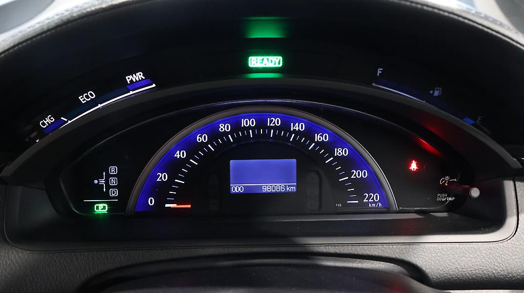 2014 Toyota Sai G Model with Cruise image 321960