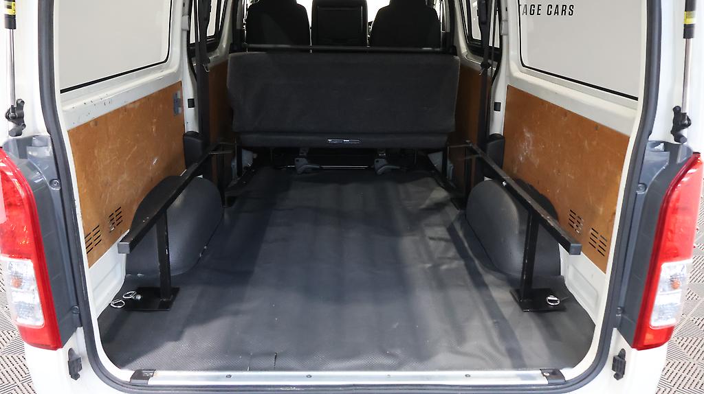 2019 Toyota Regius image 323421