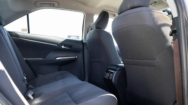 2013 Toyota Camry F hybrid , E seats, Push start image 322395