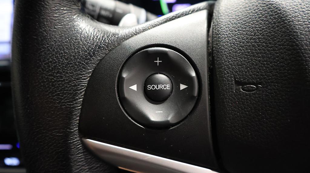 2015 Honda Shuttle Hybrid X image 323768