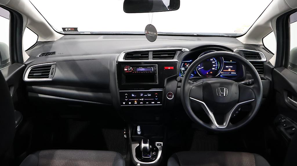 2014 Honda Fit Hybrid F-Package image 321937