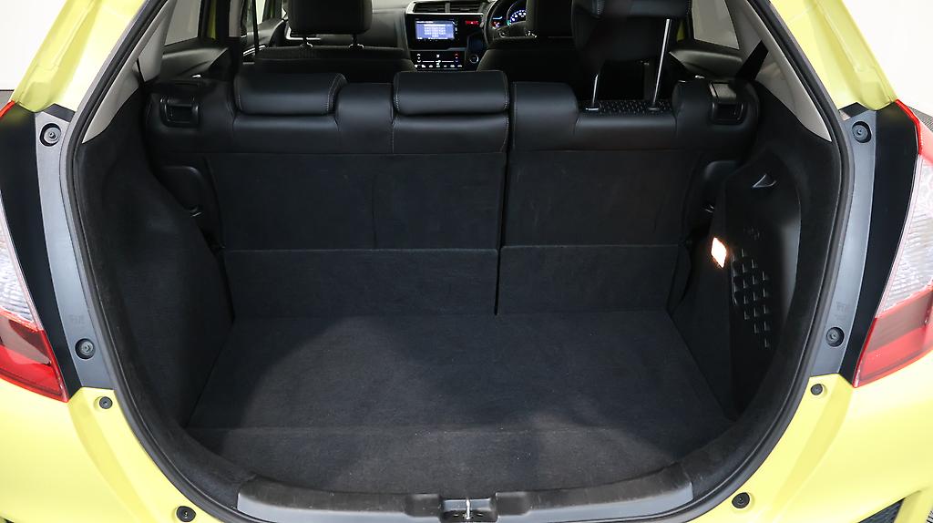 2016 Honda Fit HYBRID image 321713