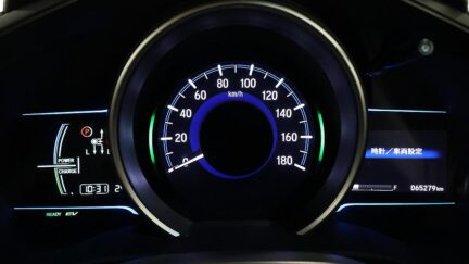 2015 Honda Fit Hybrid L-Package image 323285