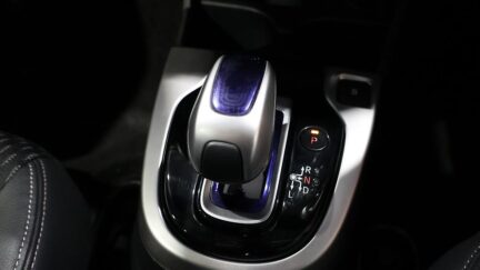 2015 Honda Fit Hybrid L-Package image 324016