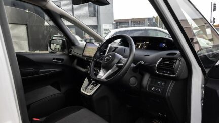 2017 Nissan Serena Hybrid Highway Star V-selection image 326847