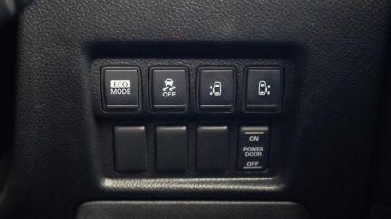 2012 Nissan Elgrand Highway Star, 360 camera, parking sensor image 326693