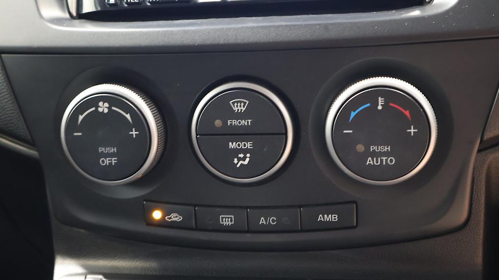 2012 Mazda Premacy 20S image 326321