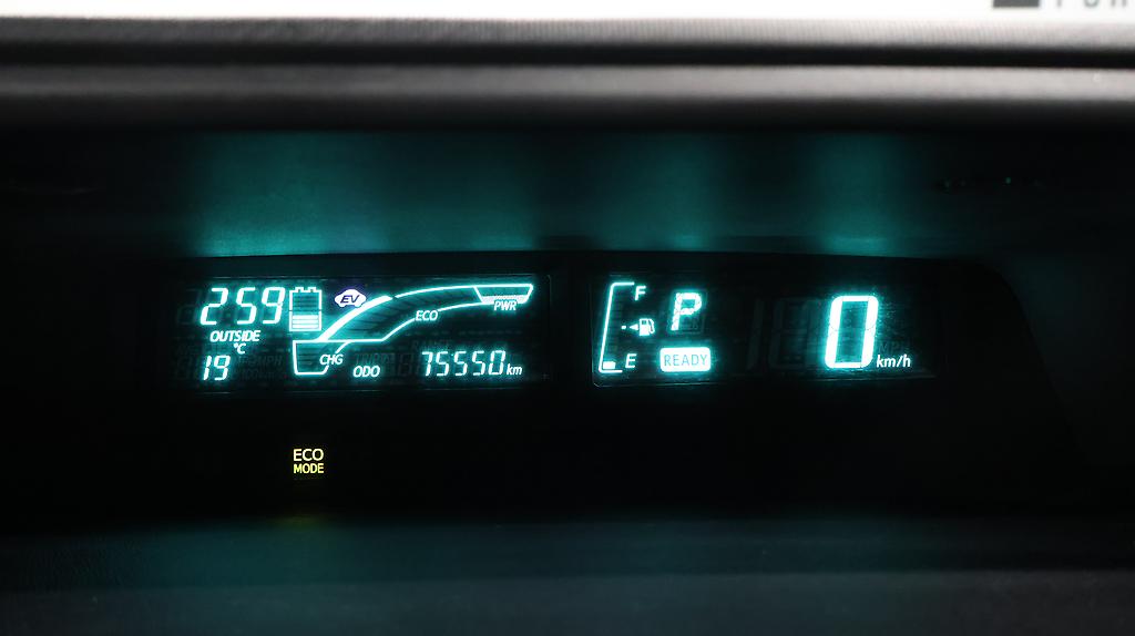 2012 Toyota Aqua Push Button Start image 323055