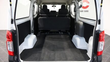 2018 Nissan Nv350 NV350 DX 4WD Caravan image 325755