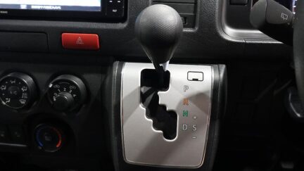 2019 Toyota Regius image 323431