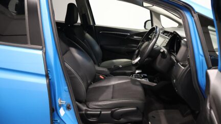 2015 Honda Fit Hybrid L Package image 324187