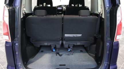 2016 Nissan Serena Hybrid Highway Star image 323465