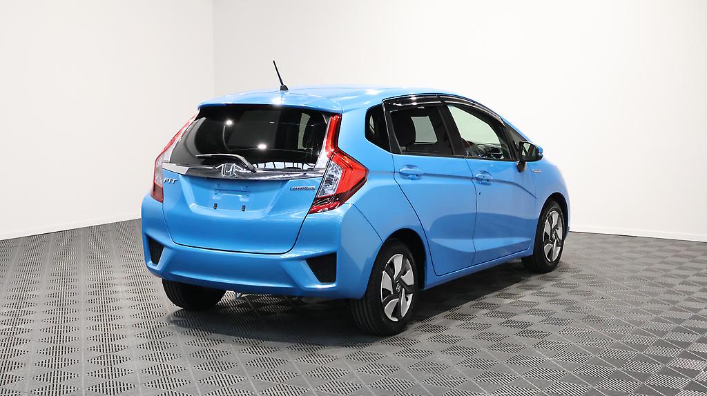 2015 Honda Fit Hybrid L Package image 324181