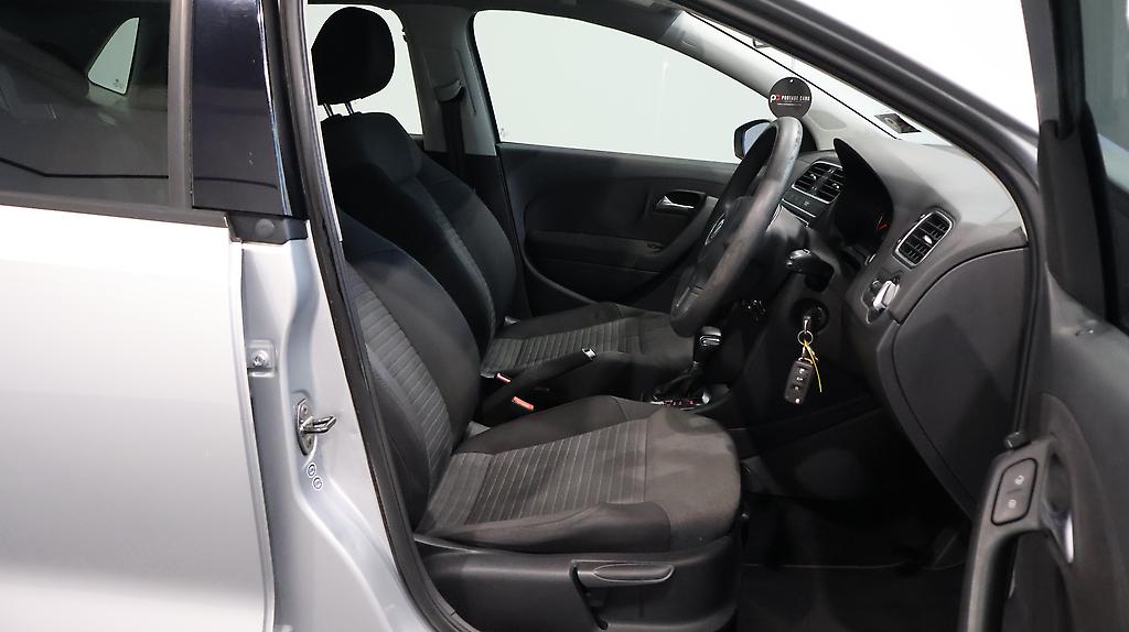 2010 Volkswagen Polo BLUETOOTH + REVERSE CAMERA image 324647