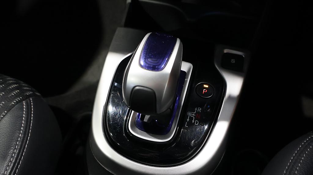 2015 Honda Fit Hybrid L Package image 324193