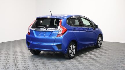 2014 Honda Fit Hybrid F Package image 324571