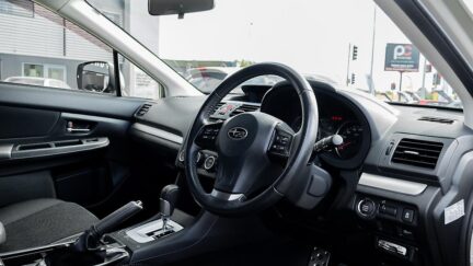 2013 Subaru Xv 2.0L Eyesight AWD , Roof rails image 323096