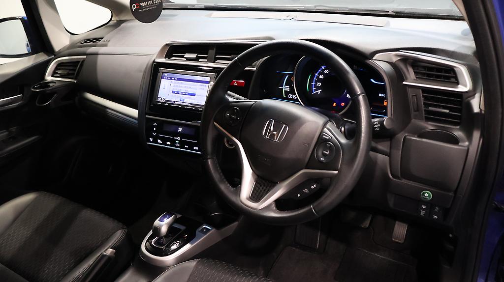 2015 Honda Fit Hybrid L-Package image 324011