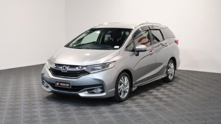 2016 Honda Shuttle Hybrid Z Style Edition image 324025
