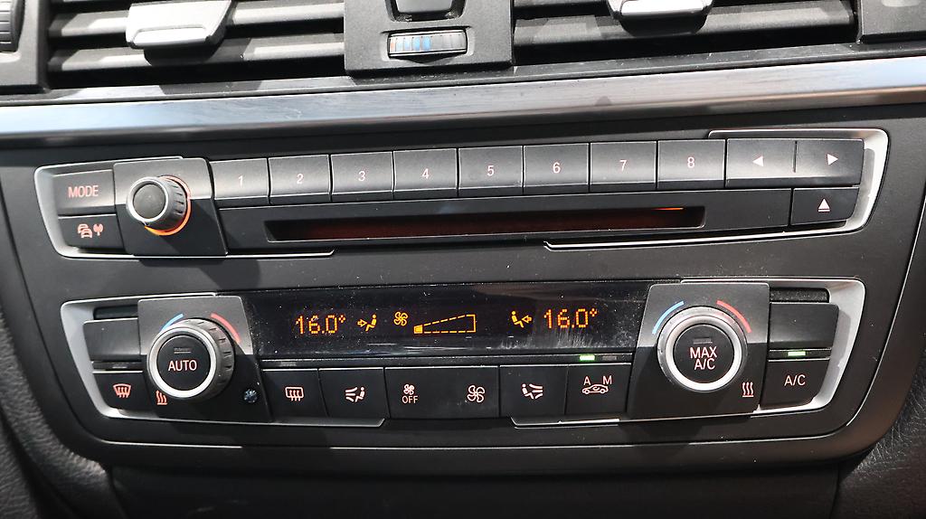 2012 Bmw 320i Motorsport image 325831