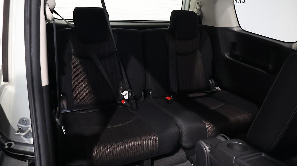 2014 Nissan Serena Highway Star S-Hybrid Advanced safety Package image 326407