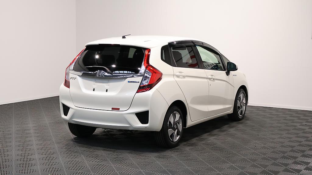 2013 Honda Fit Hybrid L Package image 323775