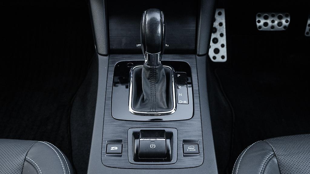 2015 Subaru Outback Limited AWD  Eyesight Leather image 324737