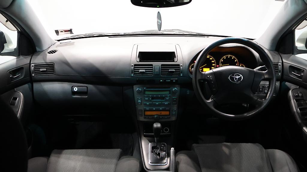 2004 Toyota Avensis image 323358