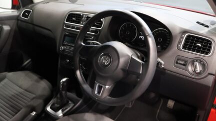 2013 Volkswagen Polo TSI Comfortline Blue Motion image 322943