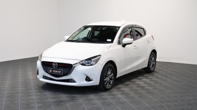 2017 Mazda Demio 13S Touring image 322082