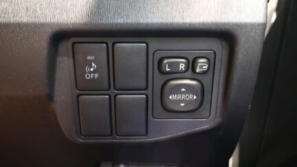 2012 Toyota Prius image 323037