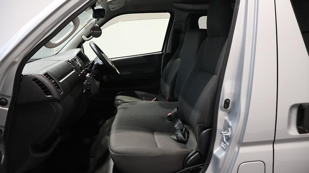 2021 Toyota Hiace image 324140